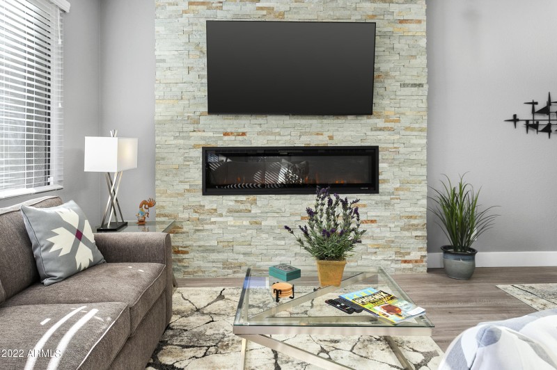 7700EGaineyRanch206-008