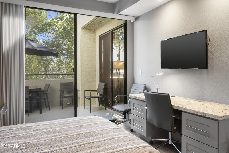 7700EGaineyRanch206-030