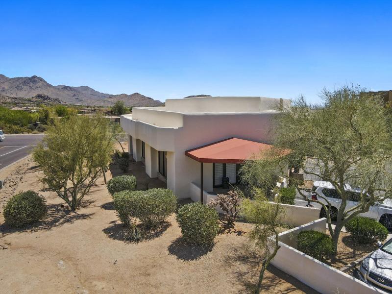 Signage on building possible