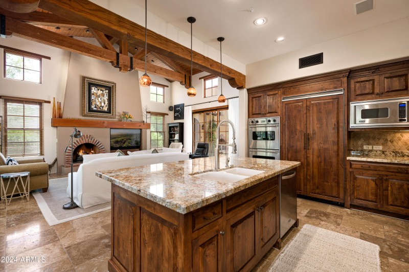 010_38749 N 104th Way14