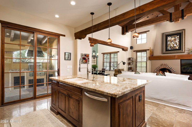 011_38749 N 104th Way15