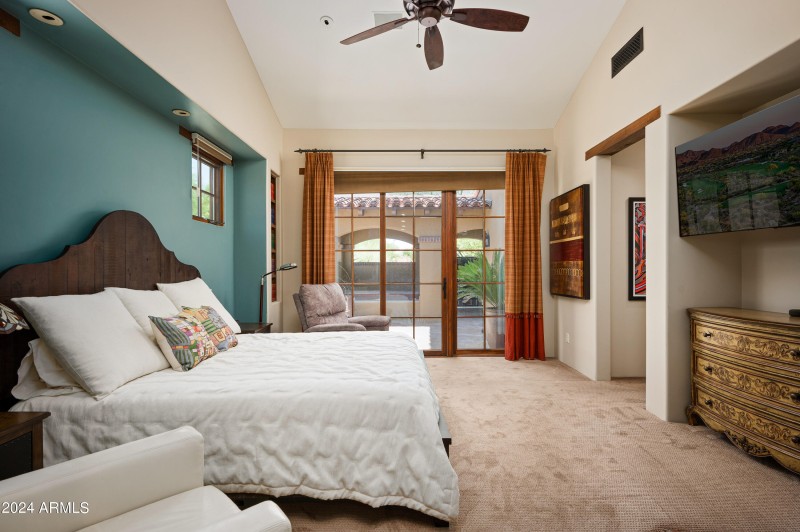 015_38749 N 104th Way21