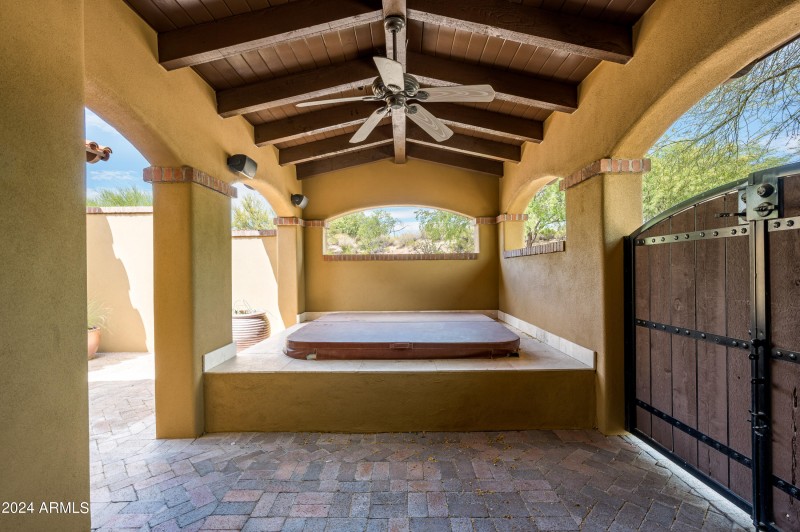 027_38749 N 104th Way36