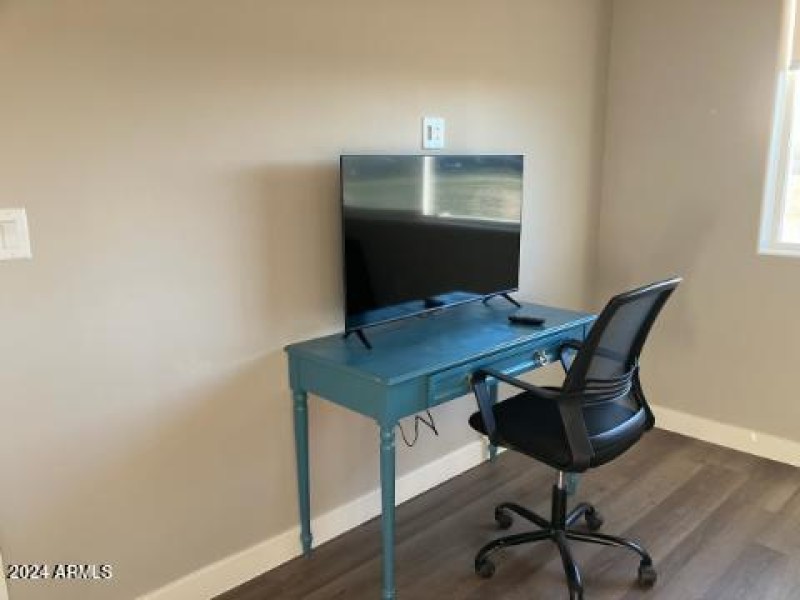 Granite 203 desk