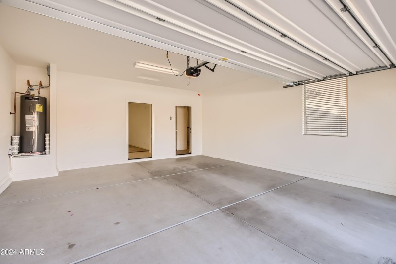 28 2nd Floor Garage Interior