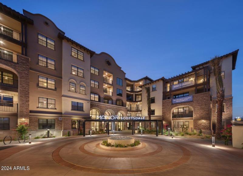Manor_Scottsdale_Front