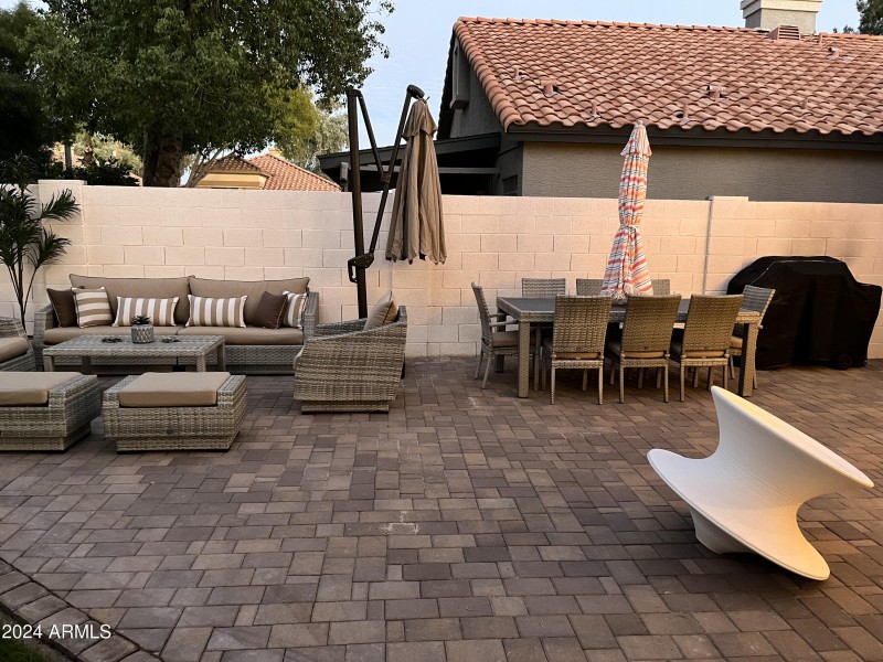 Beautiful patio furniture on new pavers