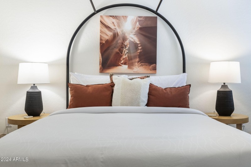 29-web-or-mls-16801-n-94th-st-2015