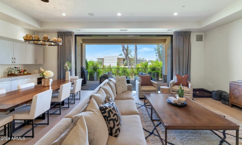 2 Biltmore Estates Dr-large-014-018-2 Bi