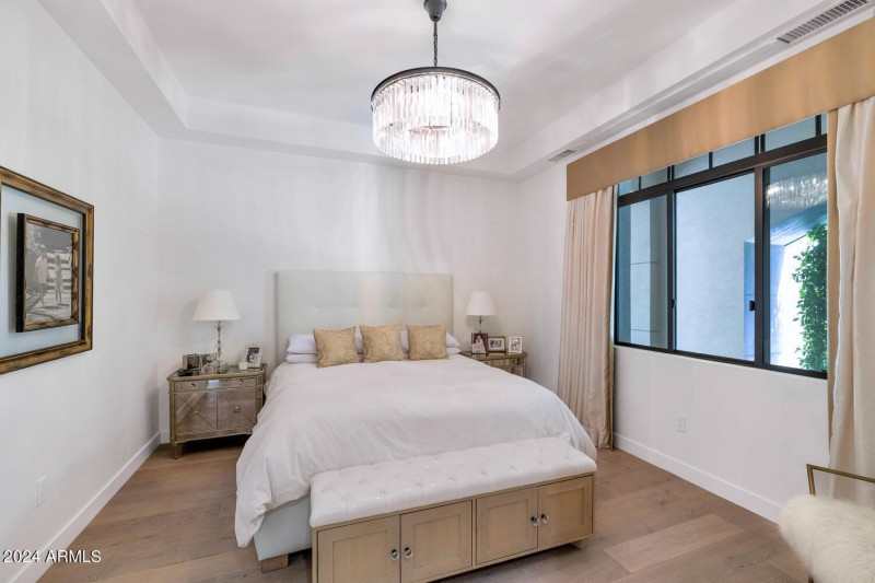 2 Biltmore Estates Dr-large-025-023-2 Bi