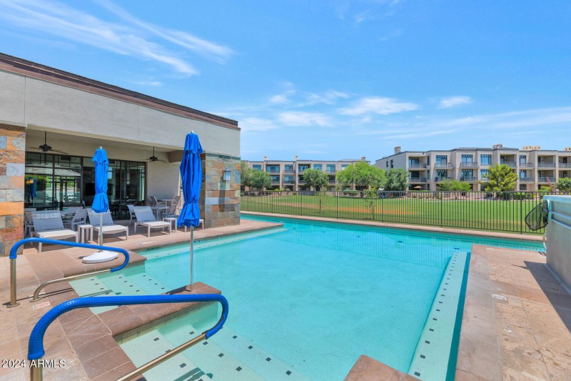 2 Biltmore Estates Dr-large-036-038-2 Bi