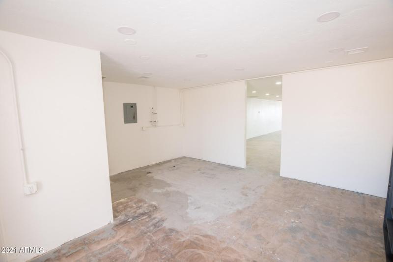 970 E Fry Blvd 06-12-2024 (9)