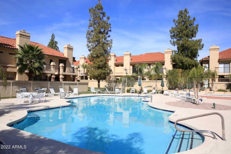 The Racquet Club-Town Home Pool