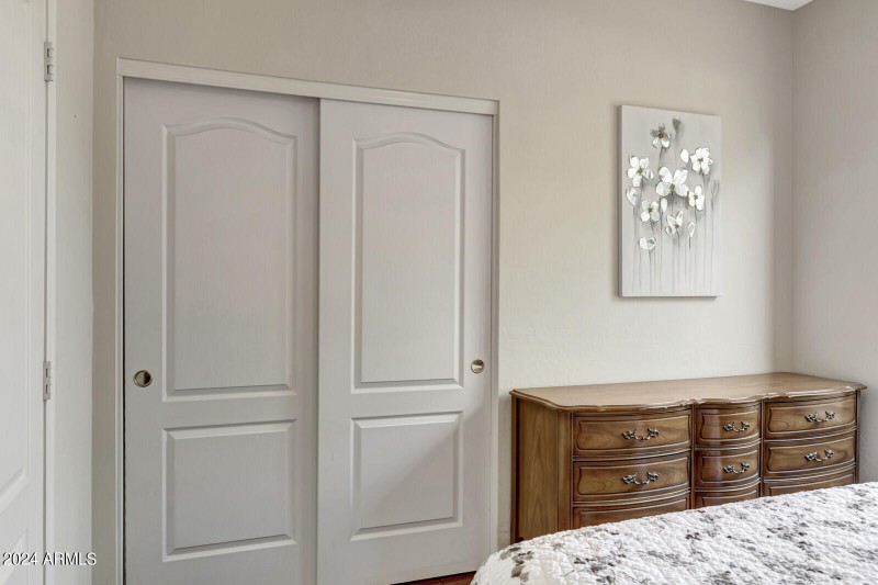 35_4343_East_Mossman_Drive__27_mls