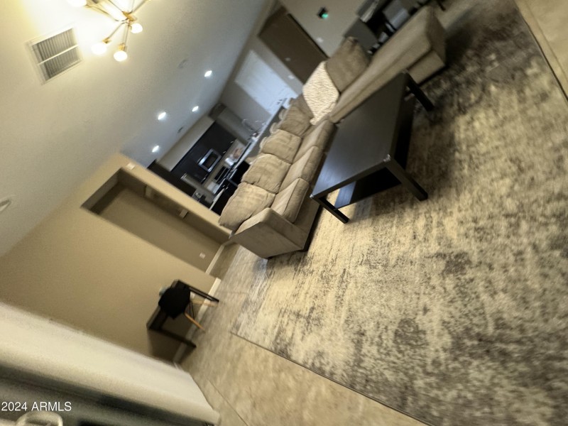 FE7E1037-CFD2-414C-8563-B73AC52A2D54