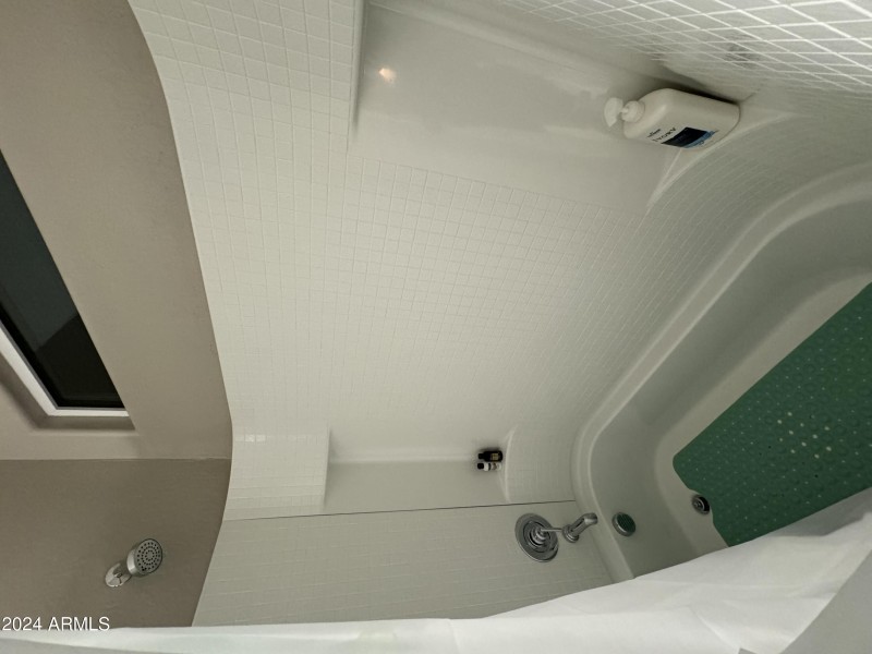 23B4DAAD-8278-4733-B052-1B9B9E3967FF