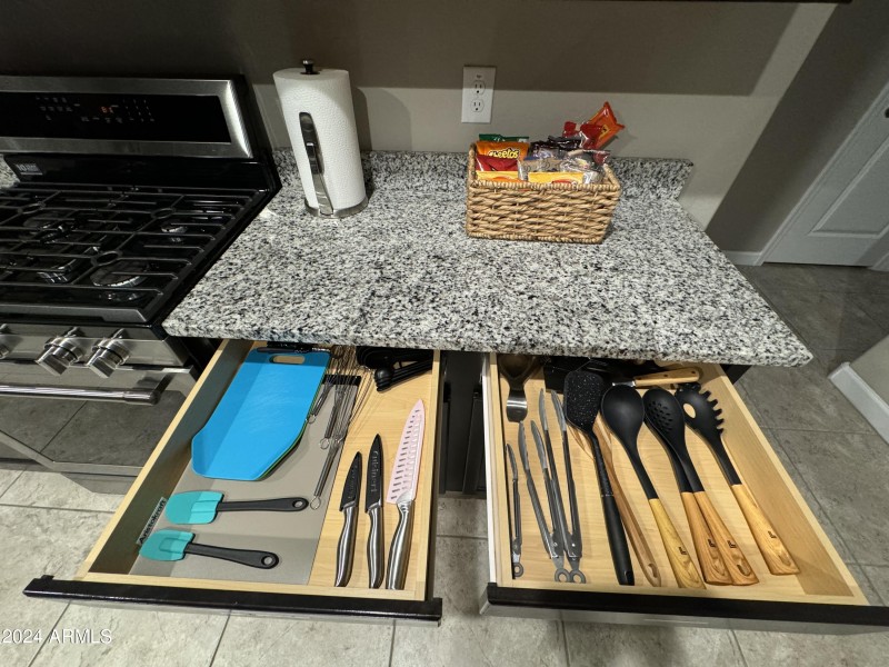 C8F10CEA-120A-4FD3-9BCC-839C8E193CD0