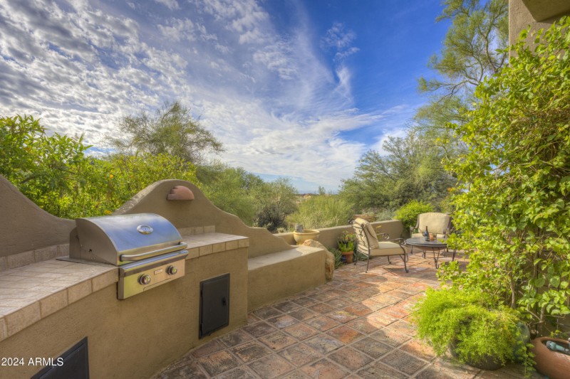 Built in BBQ set up with lighting