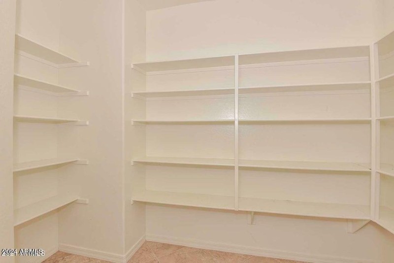 Walk-in Pantry
