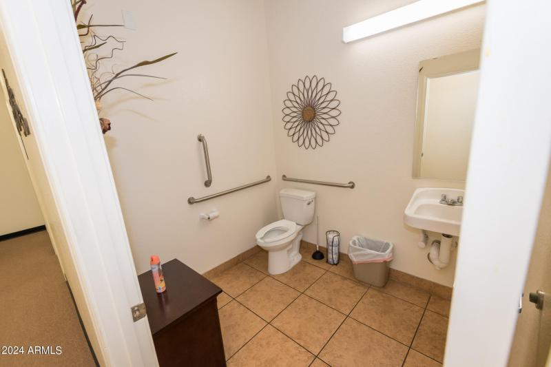 4655 N Commerce Dr # A 07-09-2024 (14)