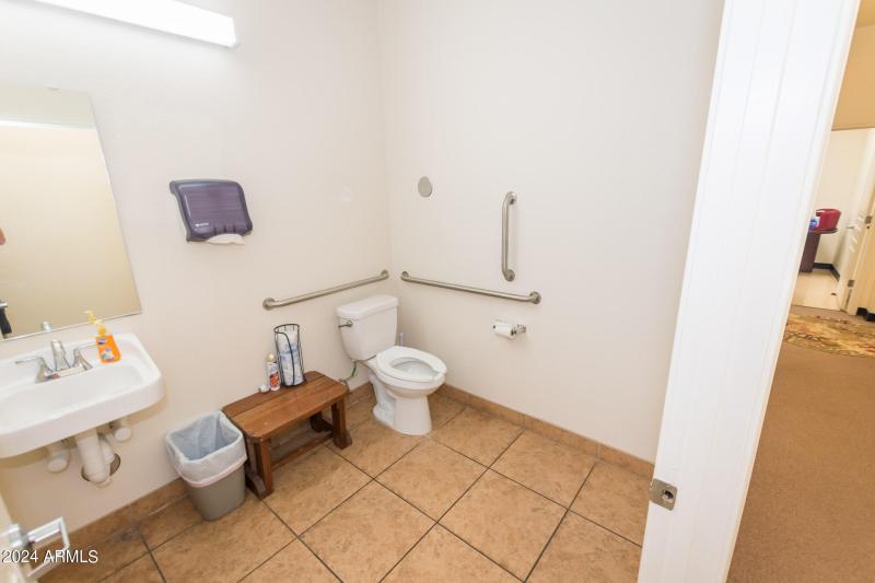 4655 N Commerce Dr # A 07-09-2024 (16)