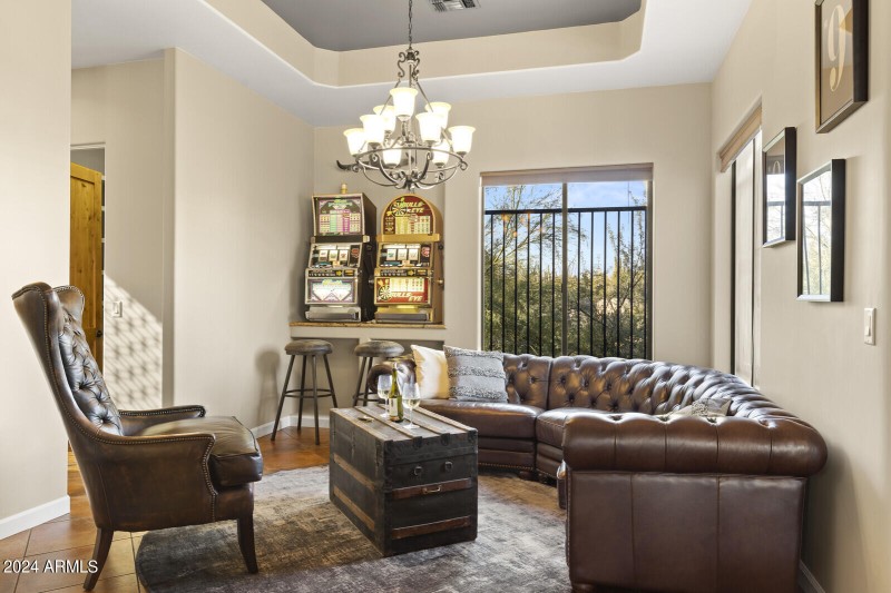 08_11362_E_Dale_Ln__008_mls