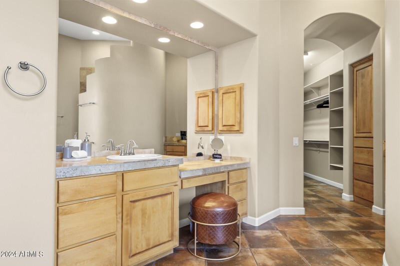 33_11362_E_Dale_Ln__033_mls