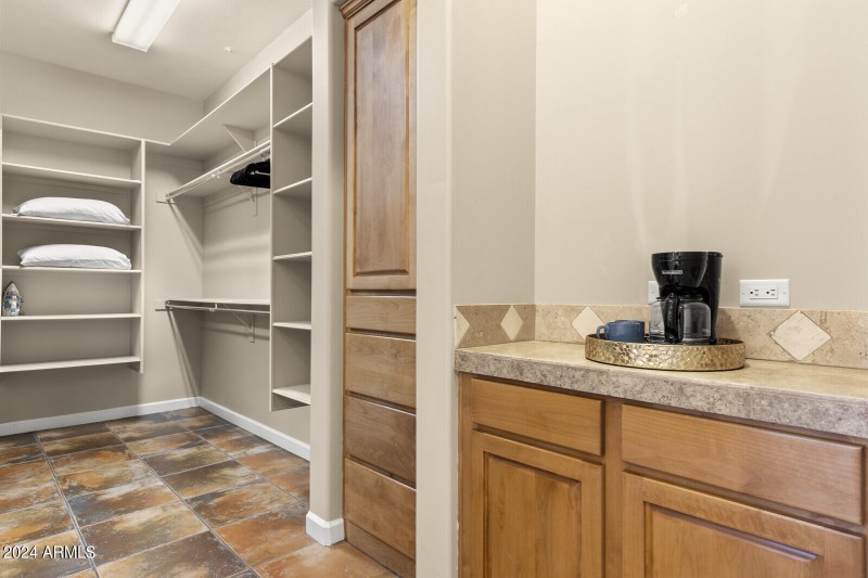 35_11362_E_Dale_Ln__035_mls