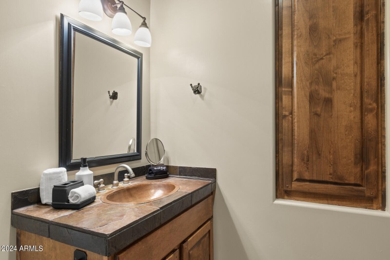 47_11362_E_Dale_Ln__047_mls