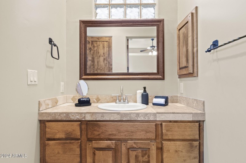 77_11362_E_Dale_Ln__077_mls