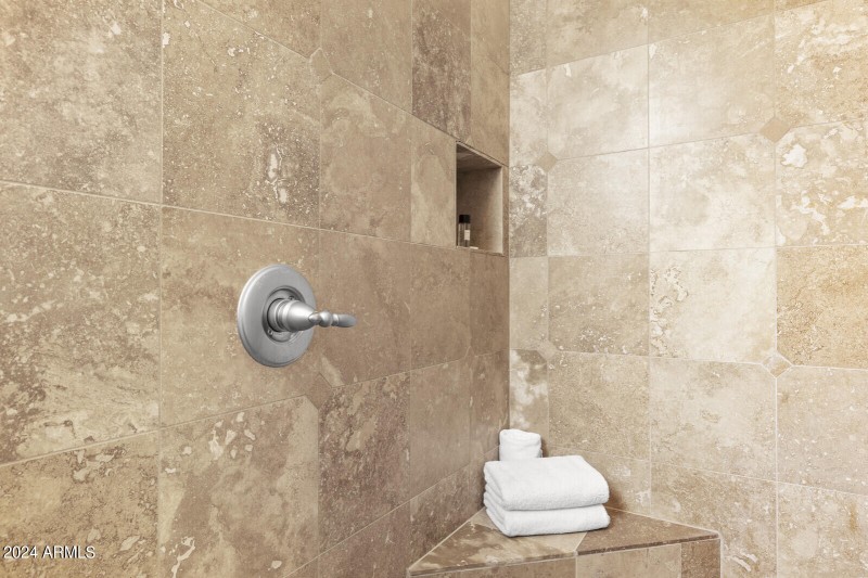 79_11362_E_Dale_Ln__079_mls