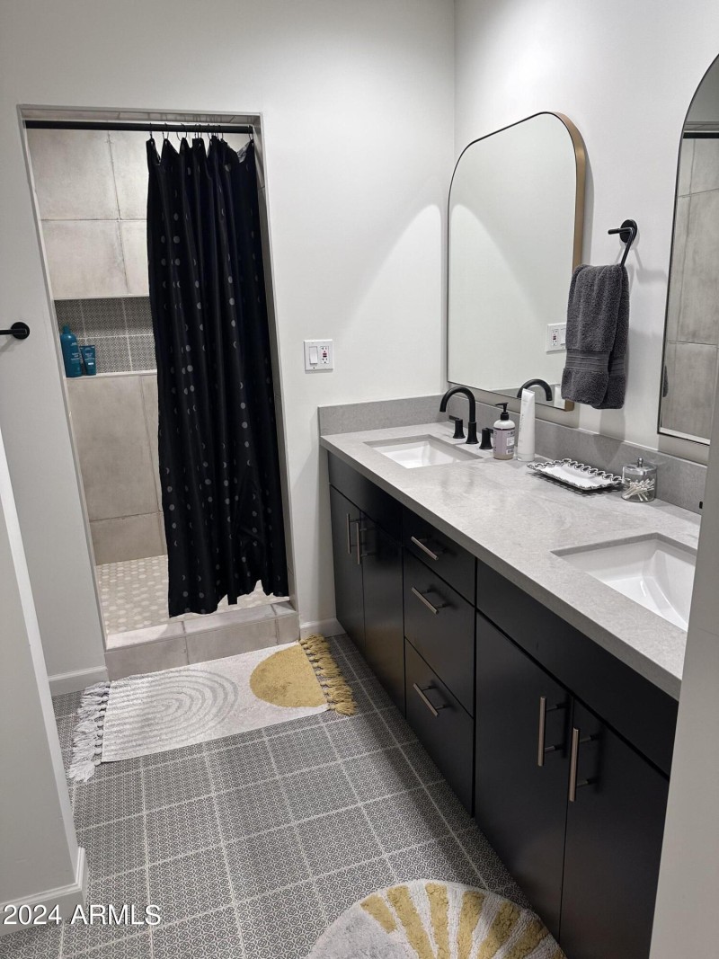 Master Bath Dual Vanity Shower
