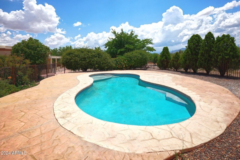 14019_1520 North San Gabriel