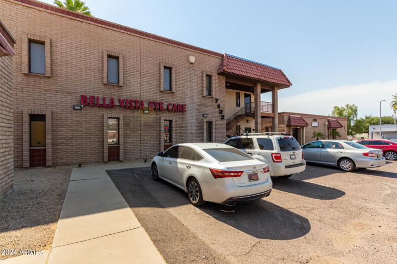 0043-43 - 59th 7122 UNIT 102 & 201