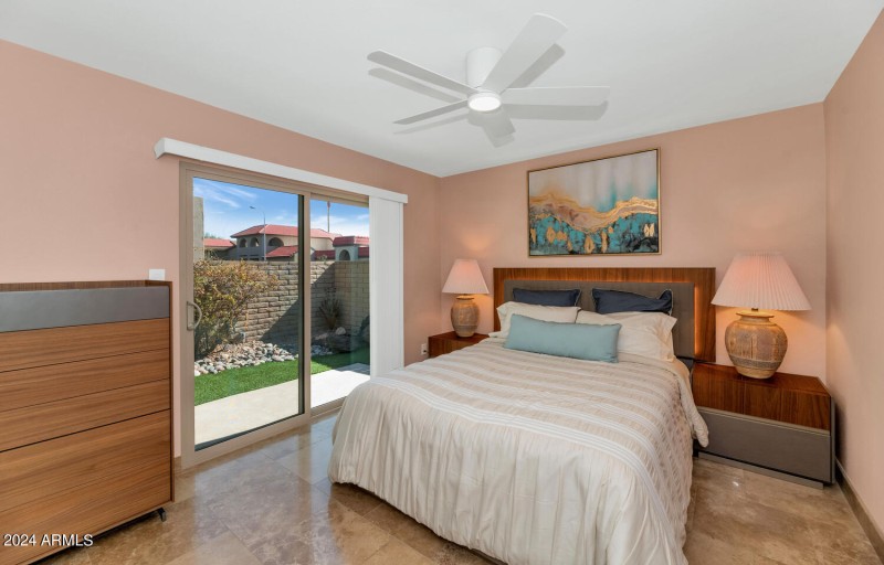 7948 E Vista Dr-large-027-018-7948 E Vis