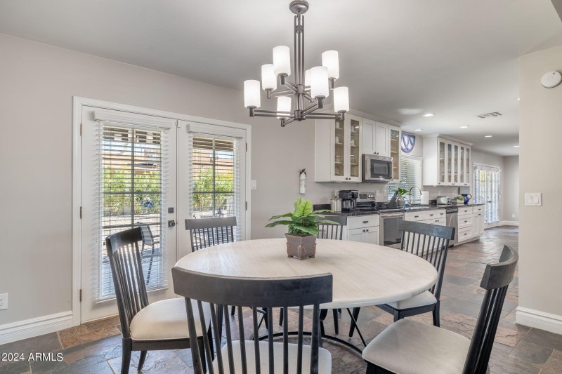 14-web-or-mls-5948-e-corrine-dr