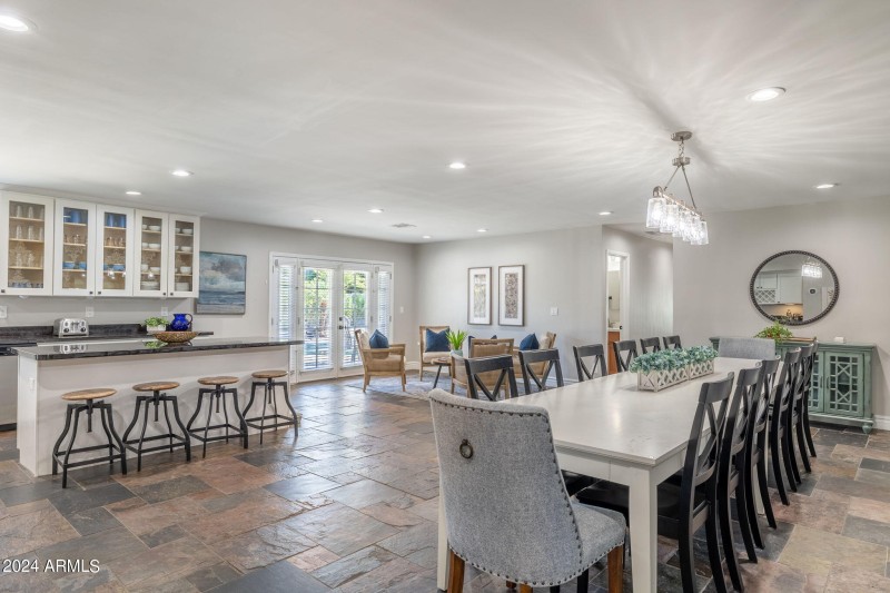 25-web-or-mls-5948-e-corrine-dr