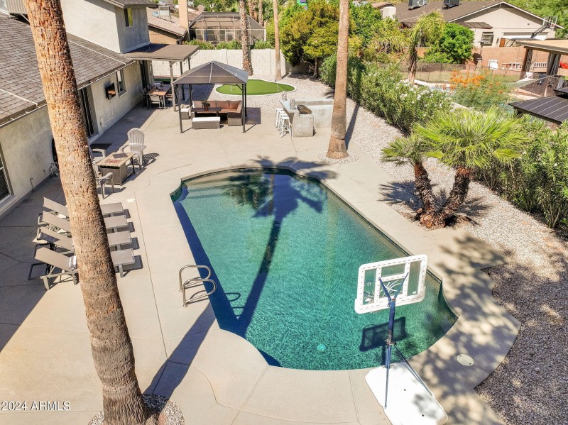 62-web-or-mls-5948-e-corrine-dr