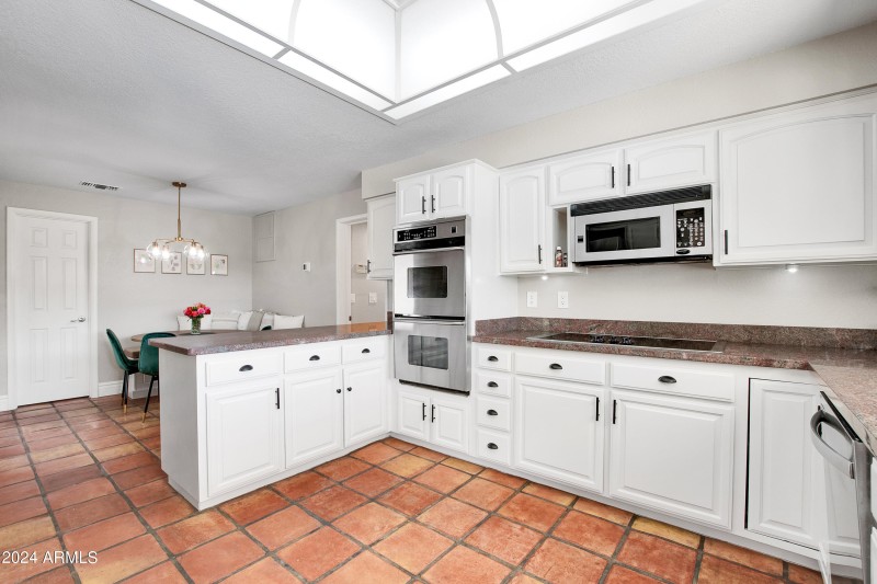 11222 N Miller Rd-20