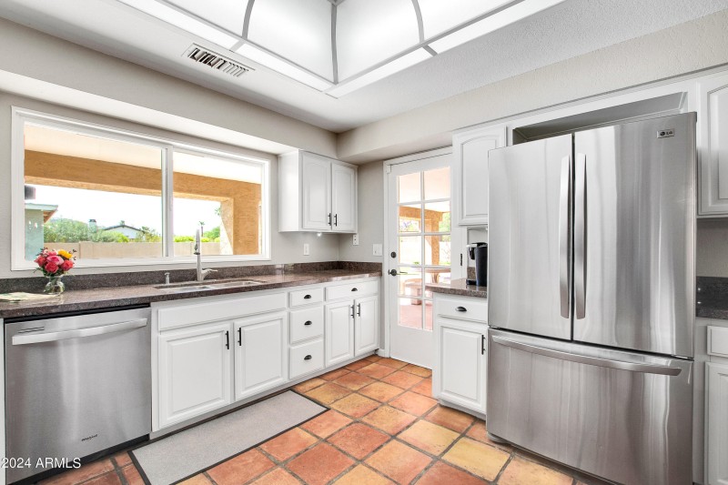 11222 N Miller Rd-21