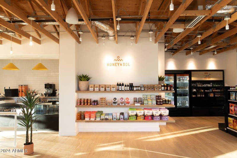 Honey & Sol Store & Cafe