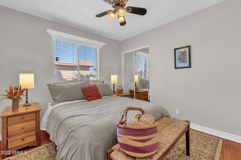 LOTS OF NATURAL LIGHT