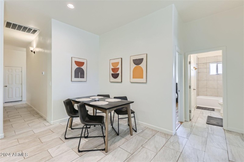 2233 East Sheridan St - Web Quality - 01