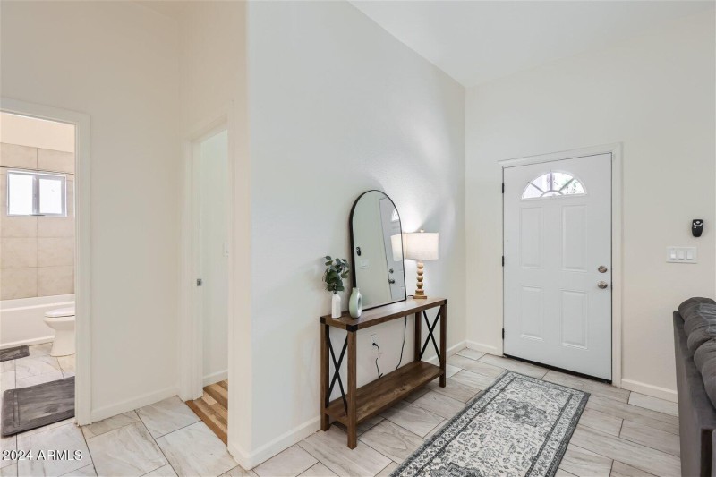 2233 East Sheridan St - Web Quality - 00