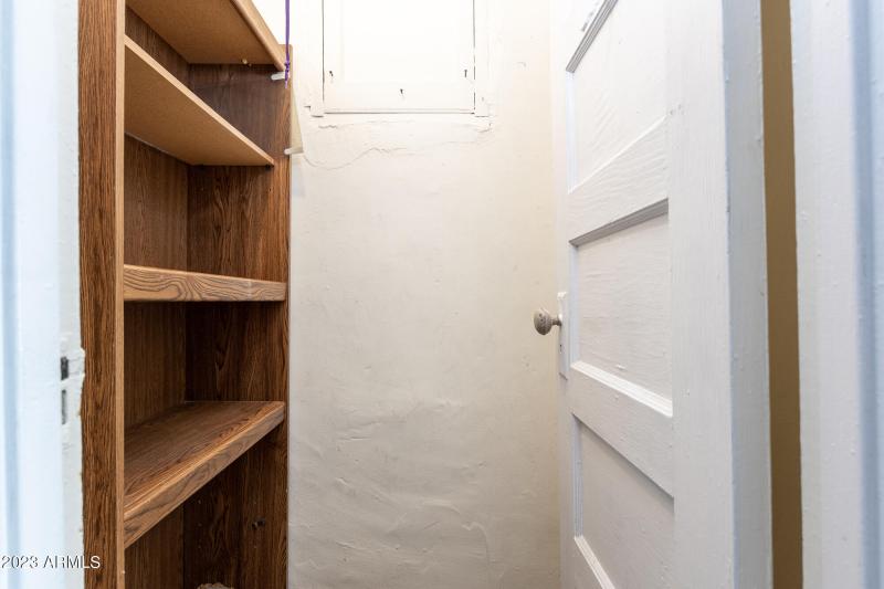 212 Closet