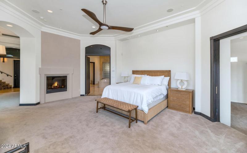 6207 E Indian Bend Rd-large-028-009-6207