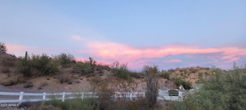 East views from Mockingbird Rd