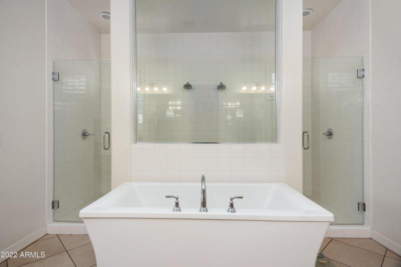 30-10020 E Strobe Ave-30