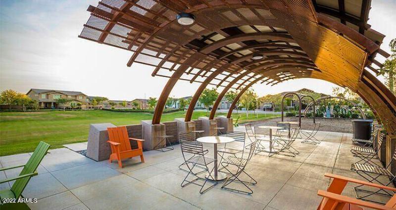 20211006231400486569000000-o