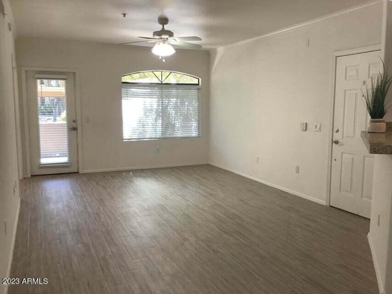 LIVING AREA 2